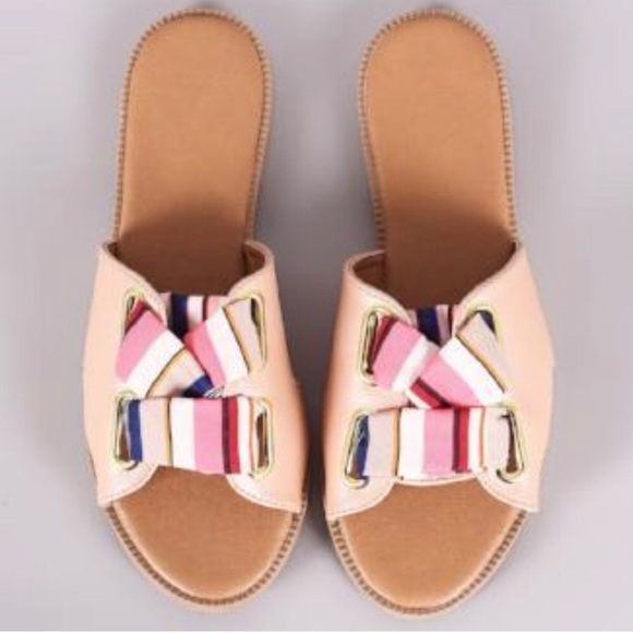 Qupid Shoes - NEW in box. Lace-Up Desmond Slides